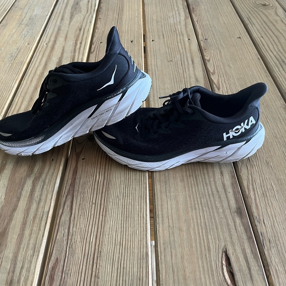 Hoka Clifton 8 Sneaker Black Size 9